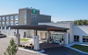 Holiday Inn Express Ludington Mi